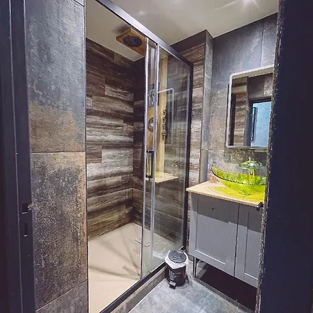 Africa Panoramique By Carl-emilie Πανσιόν *